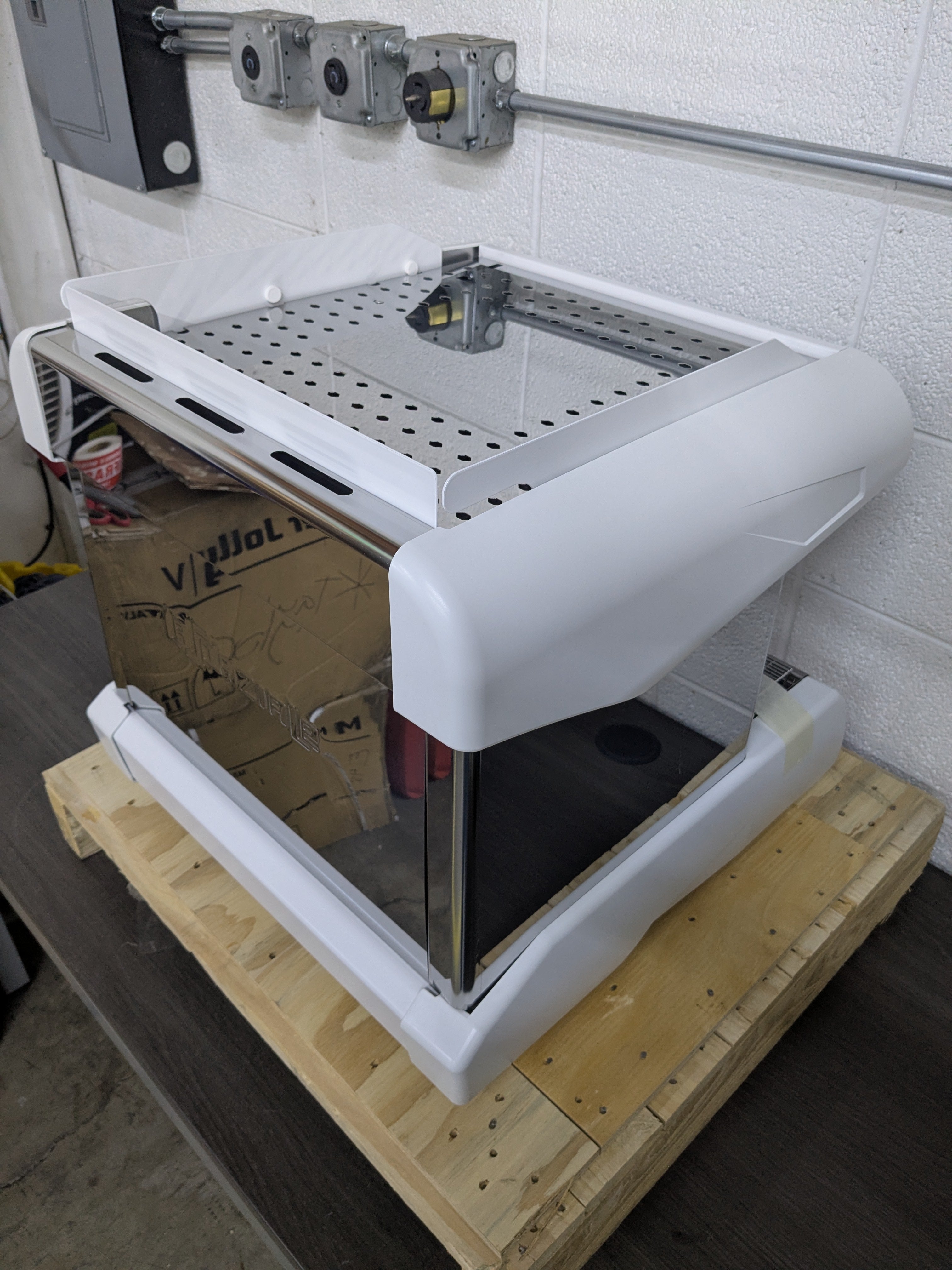 OPEN BOX: La Spaziale S21 EK Spazio Compact 2 Group 110V - White - Commercial Espresso Machine