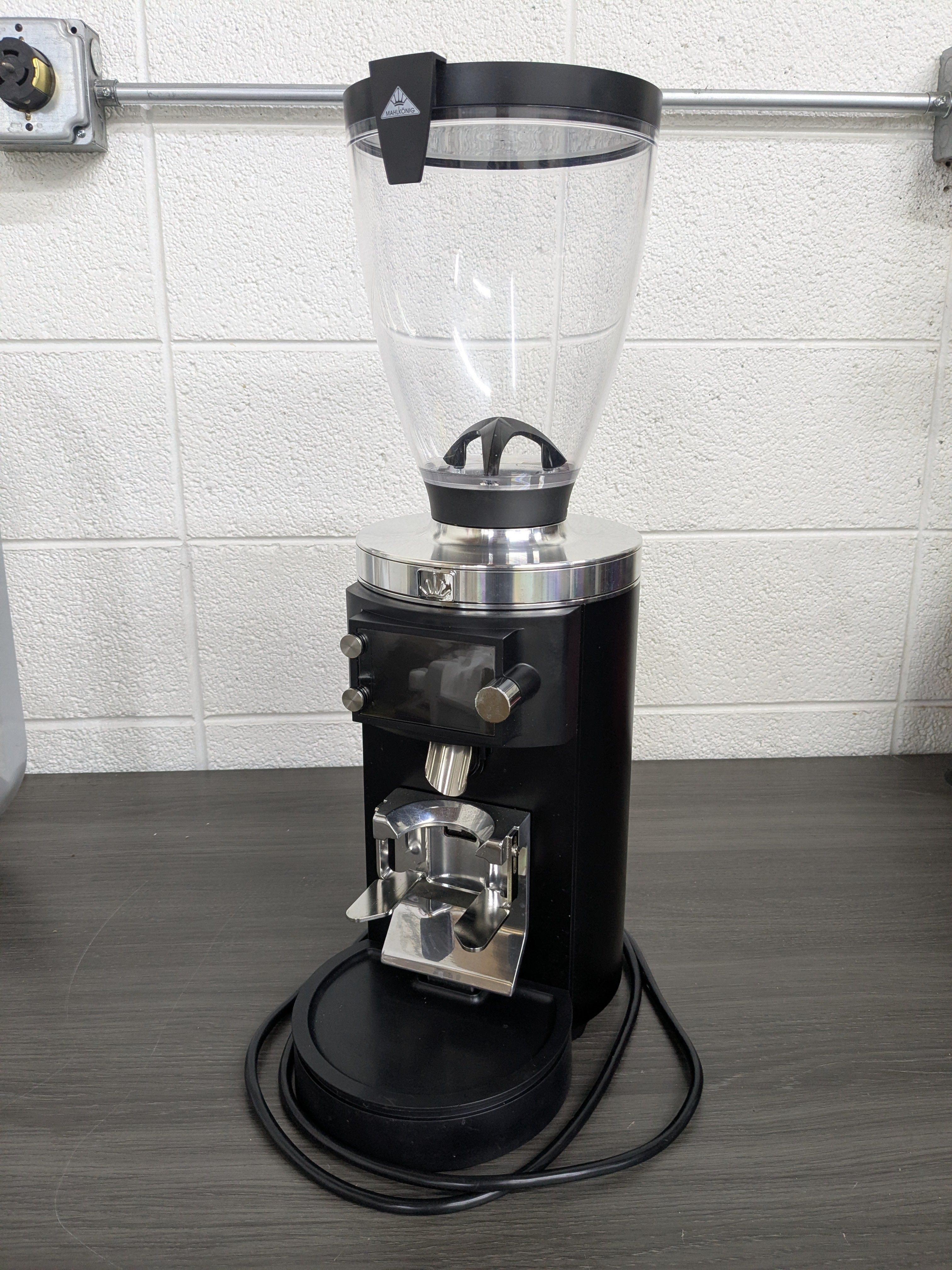 OPEN BOX Mahlkonig E65W Grind-by-Weight with Sync Espresso Grinder - Black - S#949782